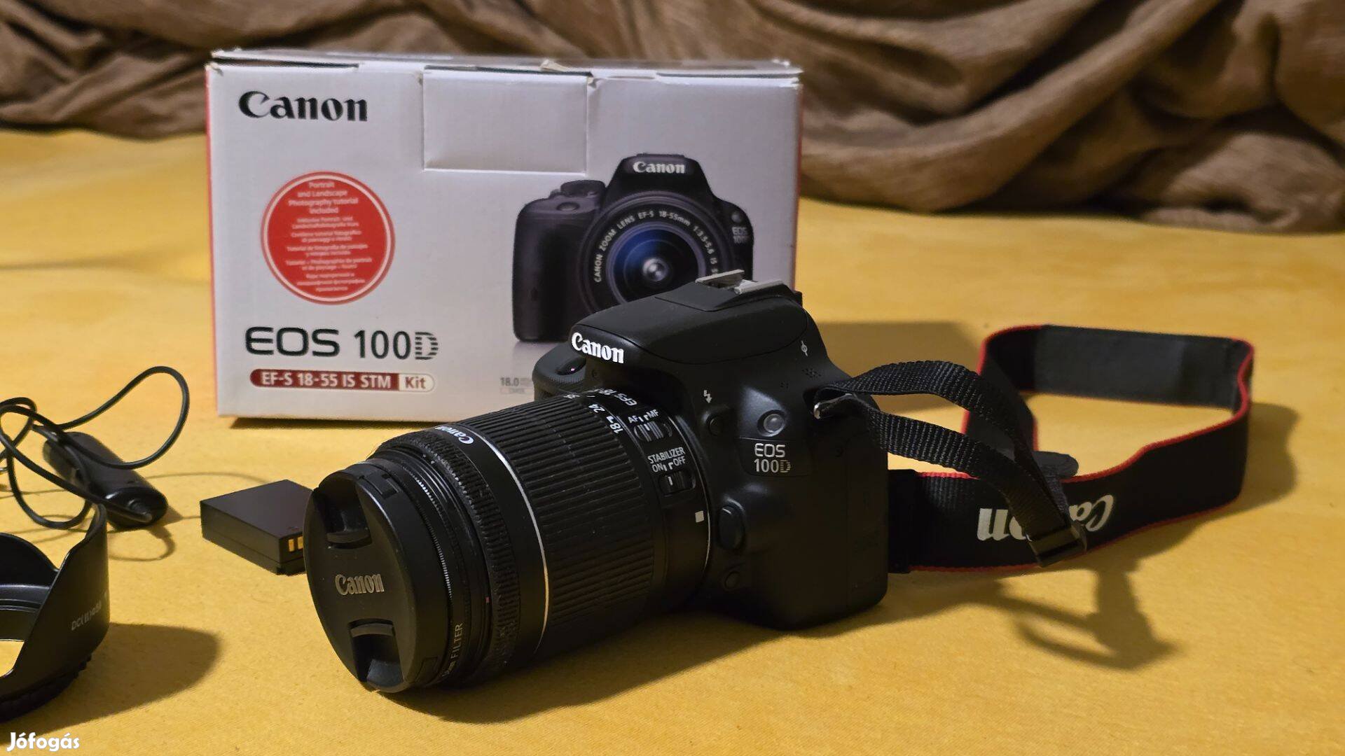 Canon EOS 100D