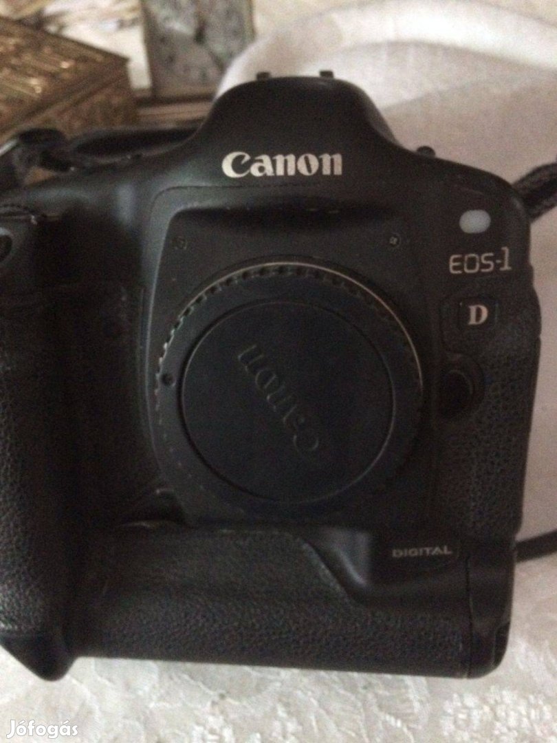 Canon EOS 1D profi digitális tükörreflexes fényképezőgép