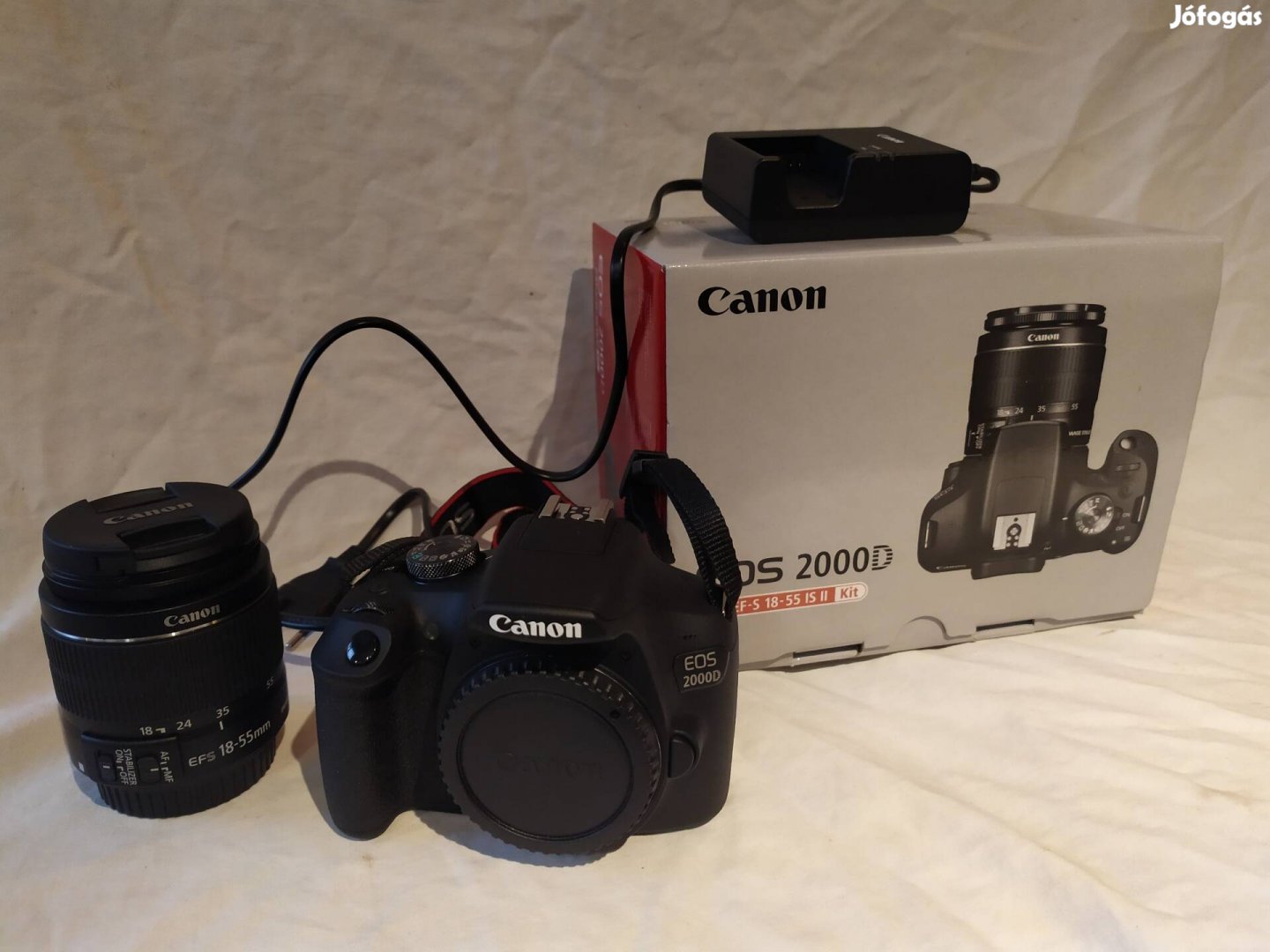 Canon EOS 2000D digitális fényképezőgép + objektív 