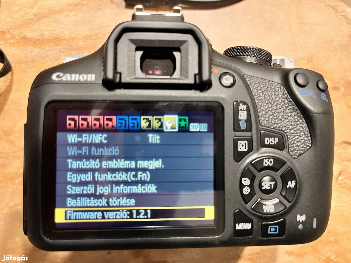 Canon EOS 2000d