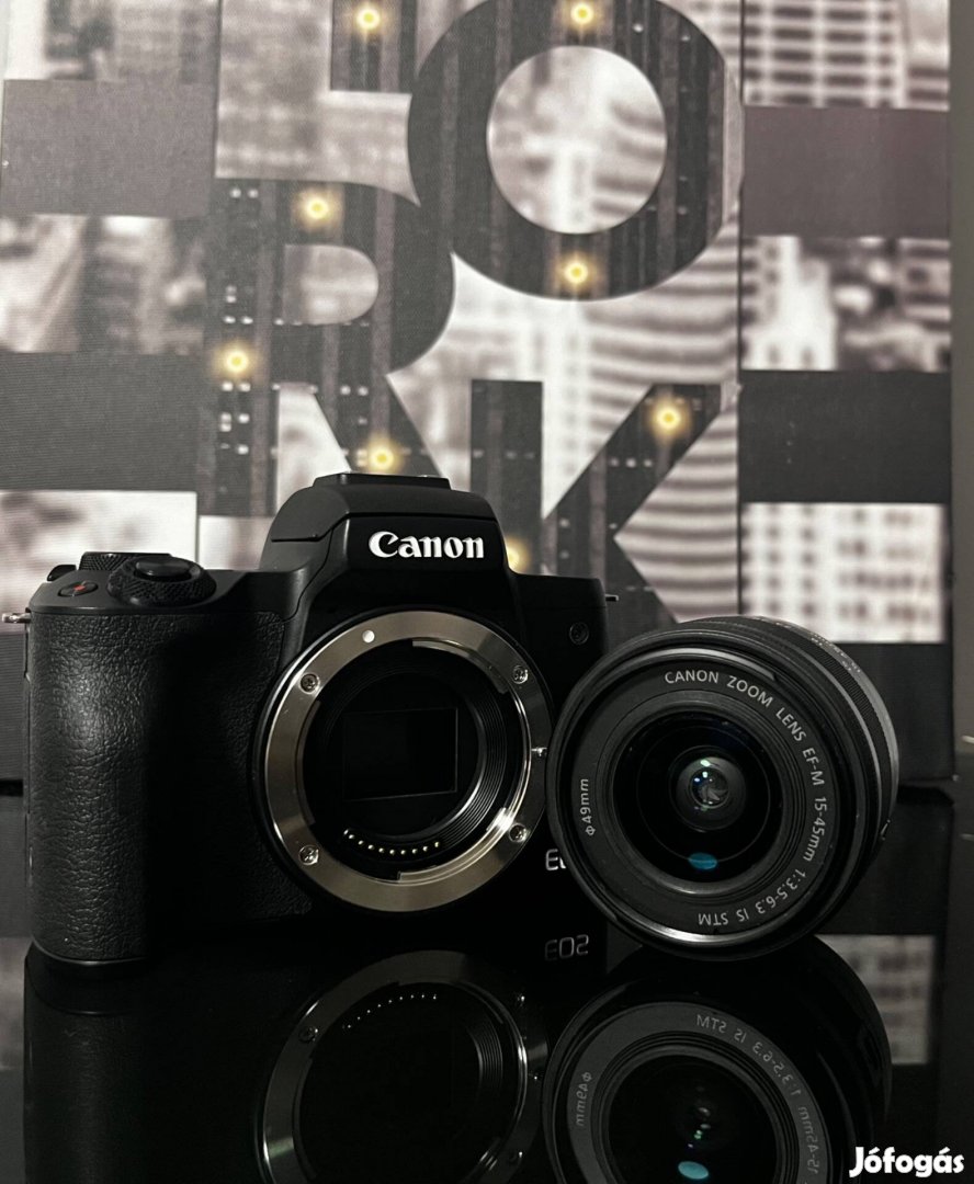 Canon EOS M50