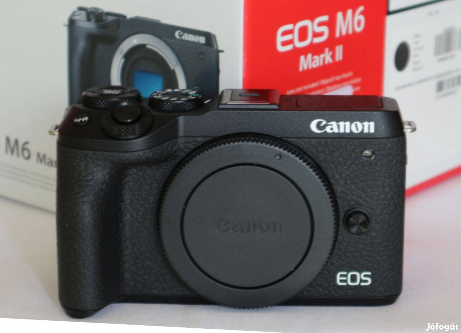 Canon EOS M6 Mark II dobozában