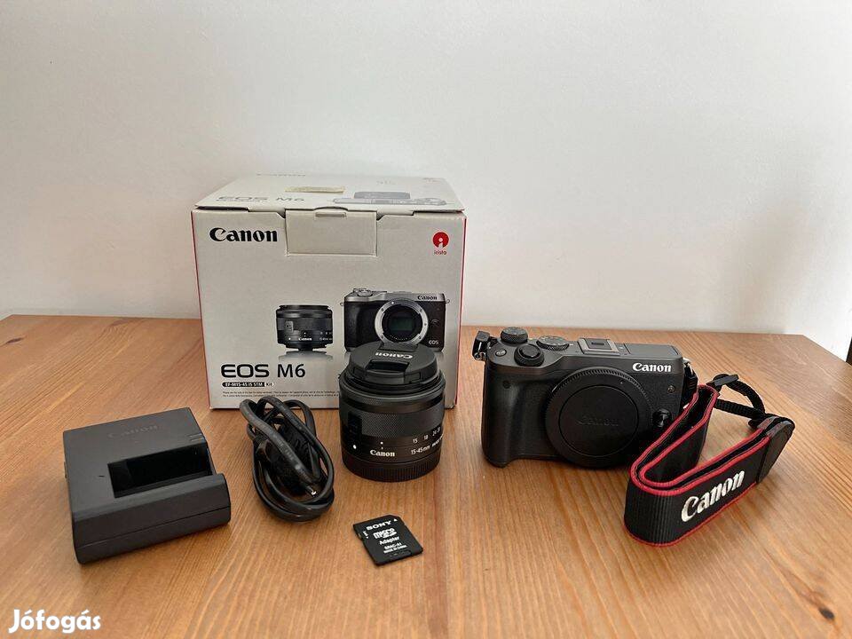 Canon EOS M6 váz, EF-M 15-45mm objektív, Hama táska, 64GB SD kárty