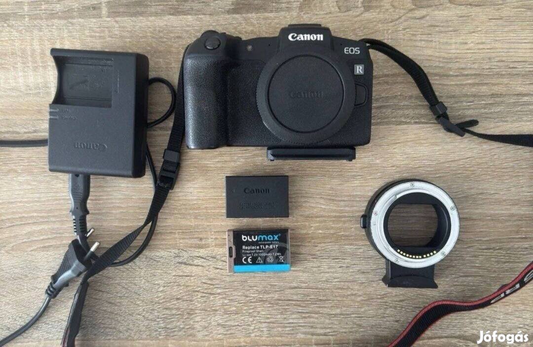 Canon EOS RP 26,2 MP-es hibrid digitális fényképezőgép