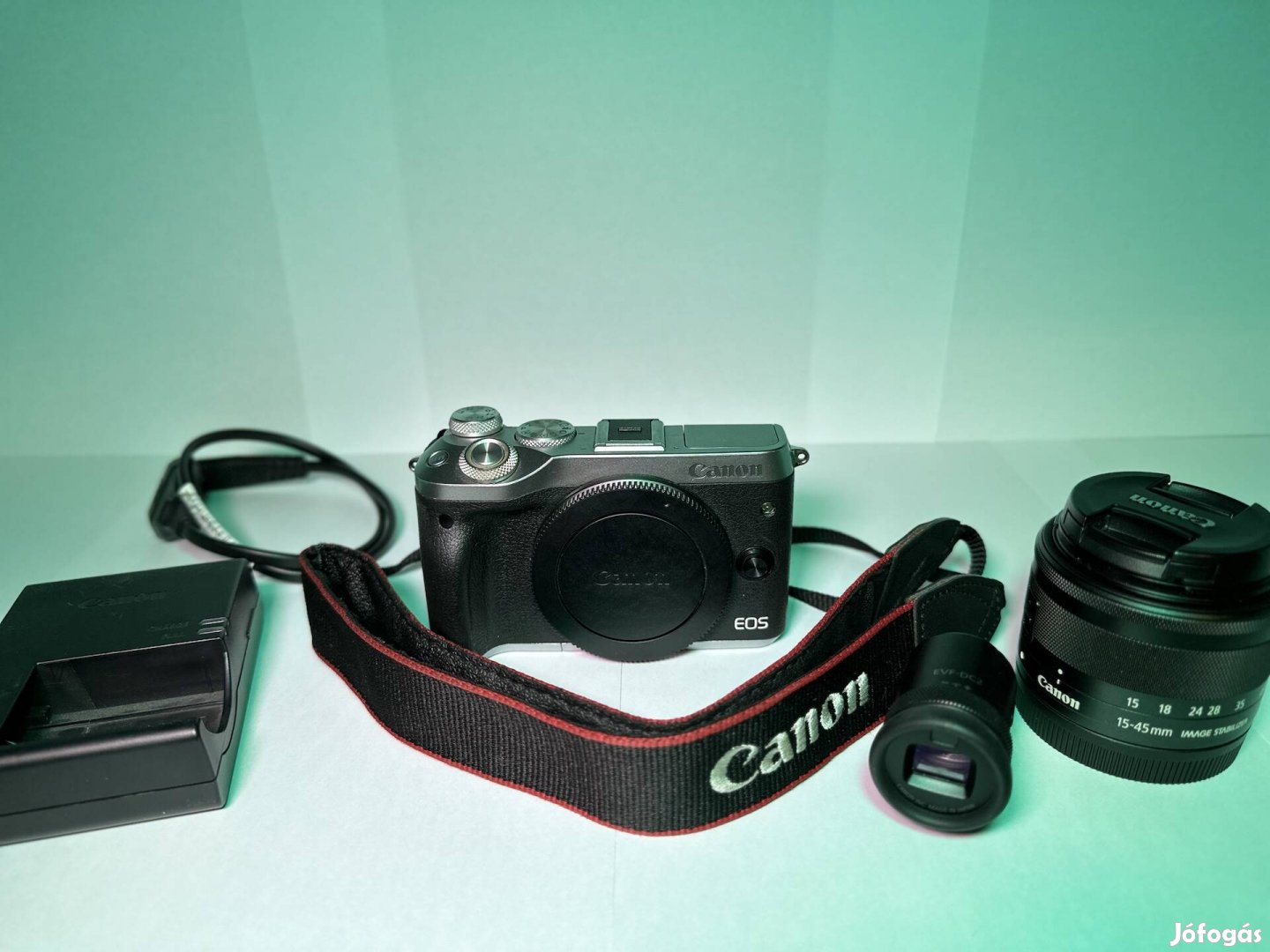 Canon Eos M6 Milc fényképező plusz extrák