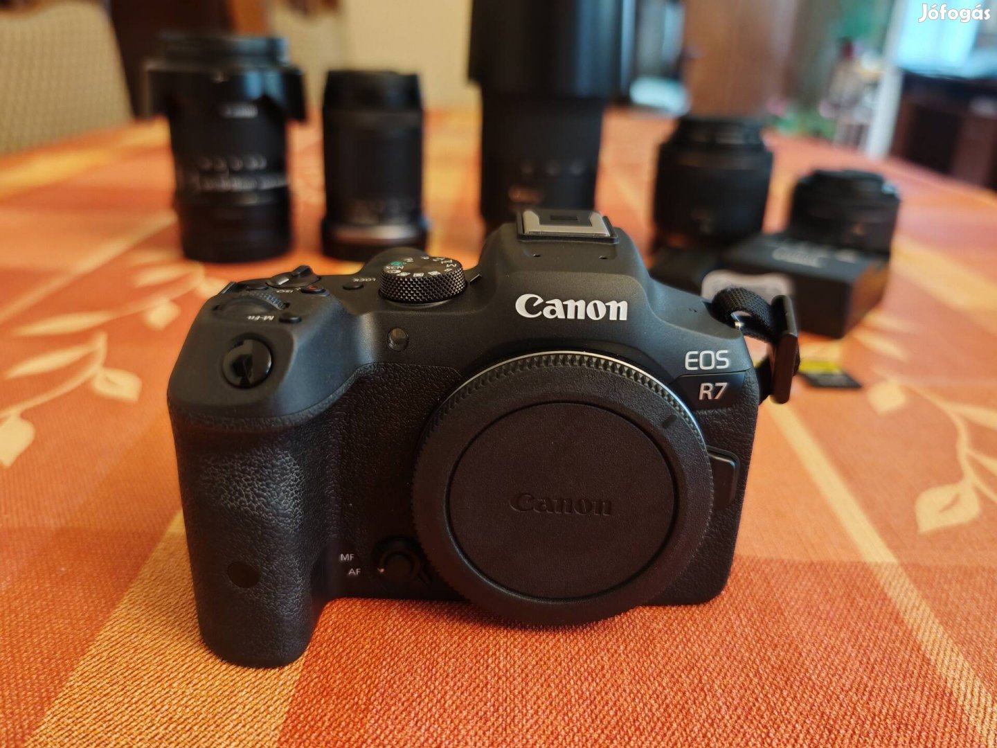 Canon Eos R7