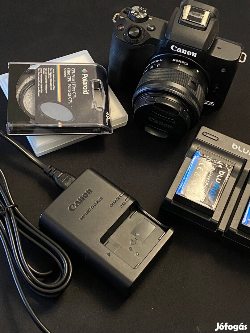 Canon M50 kiegészítőkkel