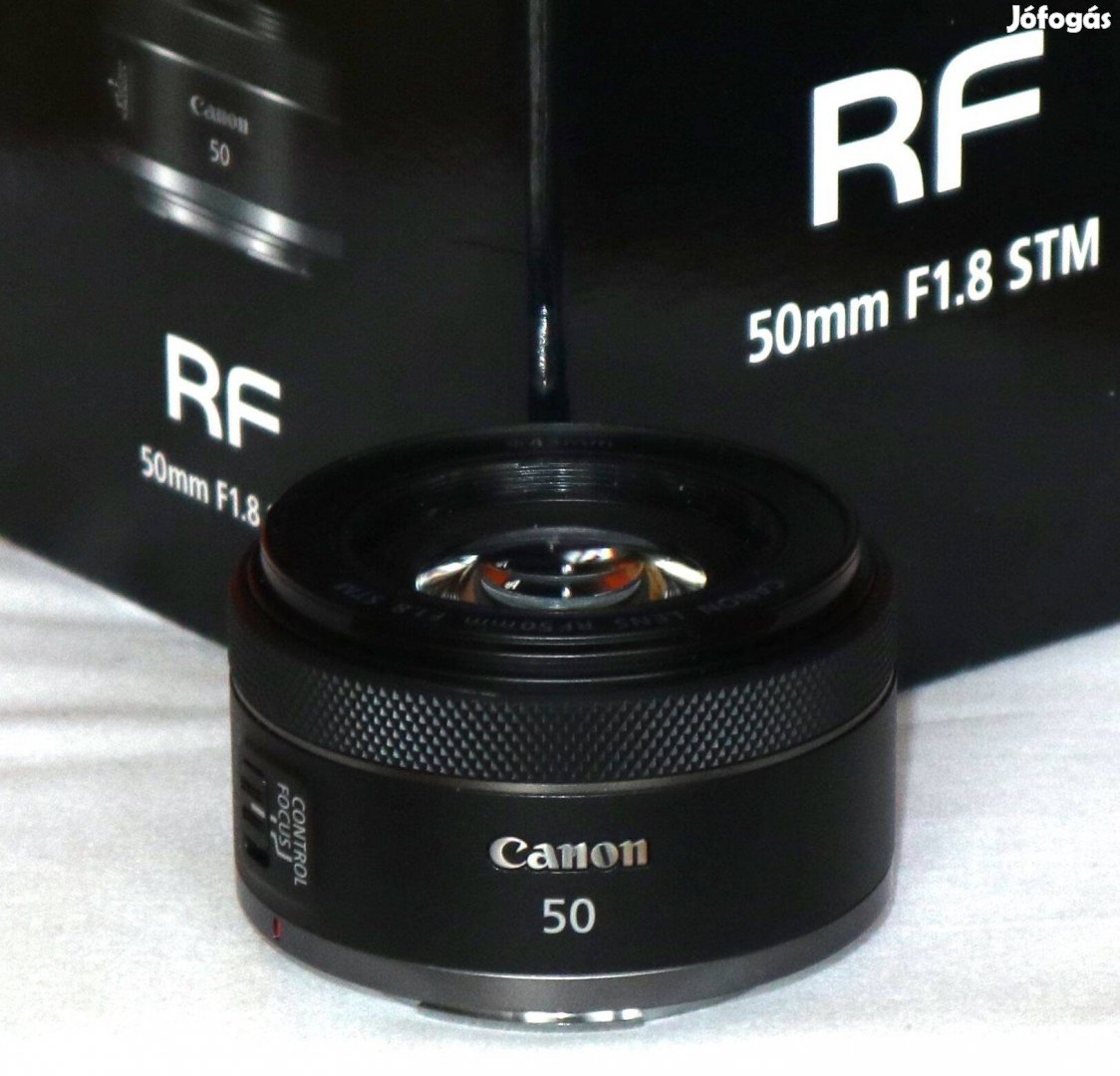 Canon RF 50 mm 1.8 STM dobozában ( 50mm 1.8 STM )