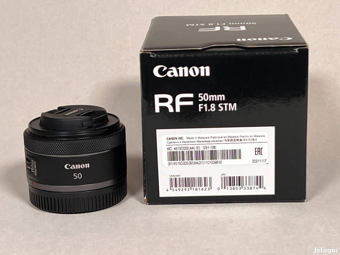 Canon RF 50mm F1.8 STM + JJC napellenző