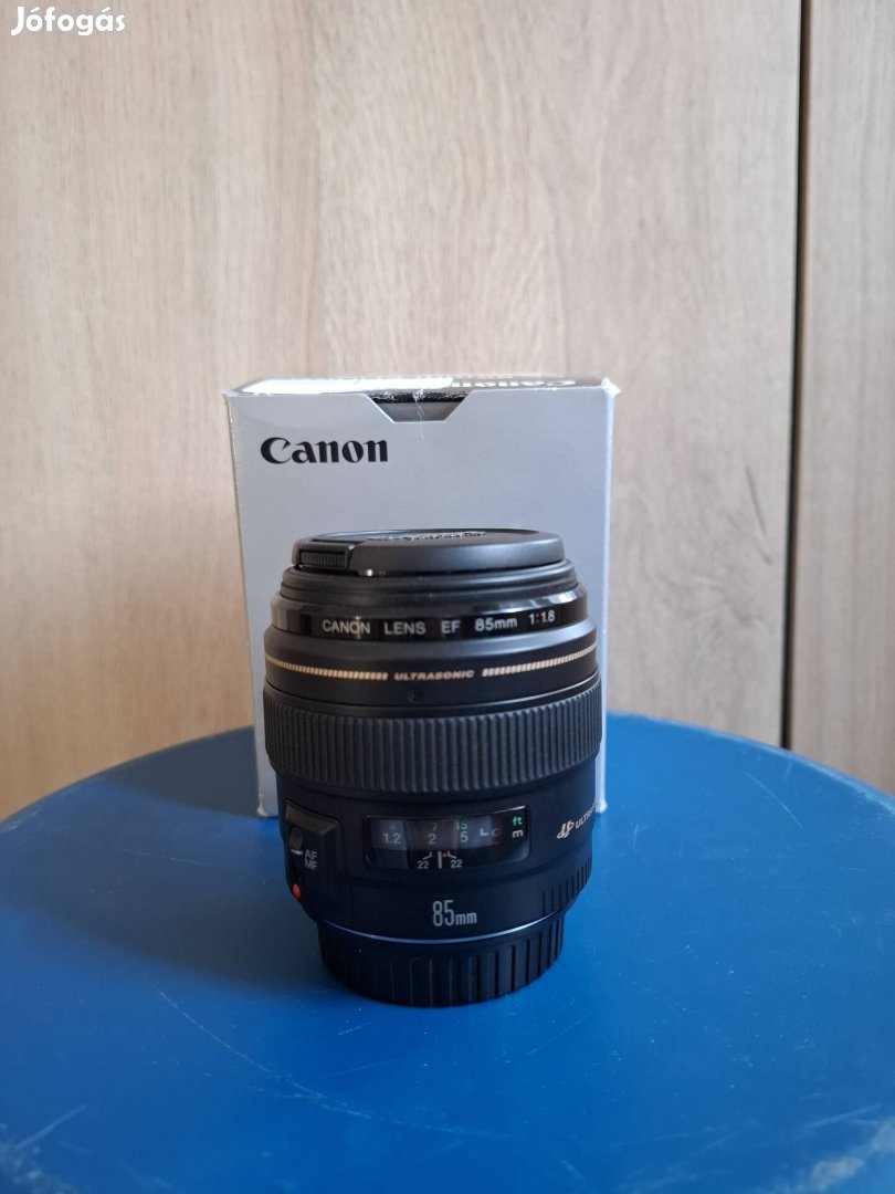 Canon ef 85mm f/1.8 - 85mm f1.8