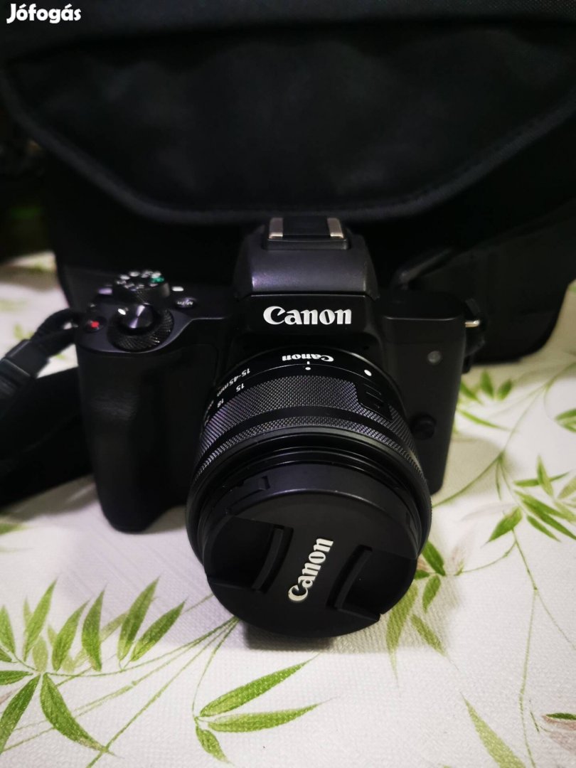 Canon eos M50