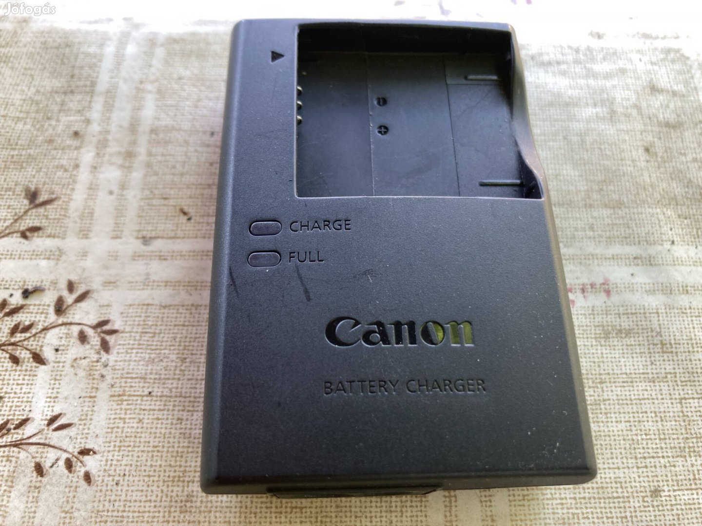 Canon fényképezőgép akkutöltő