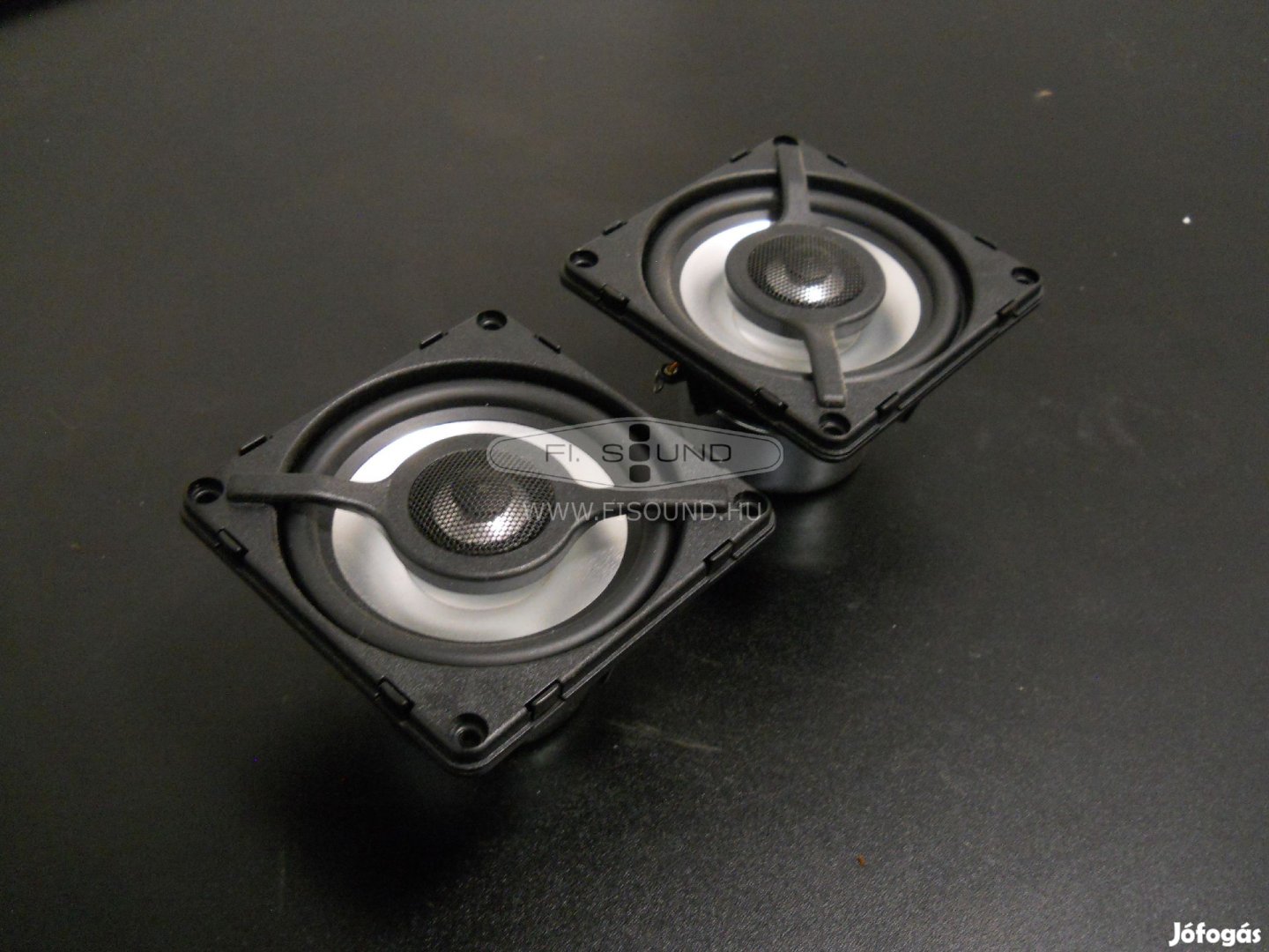 Canton 13753 ,100W,4ohm,árnyékolt 2 utas 10cm-s közép-mélysugárzó pár