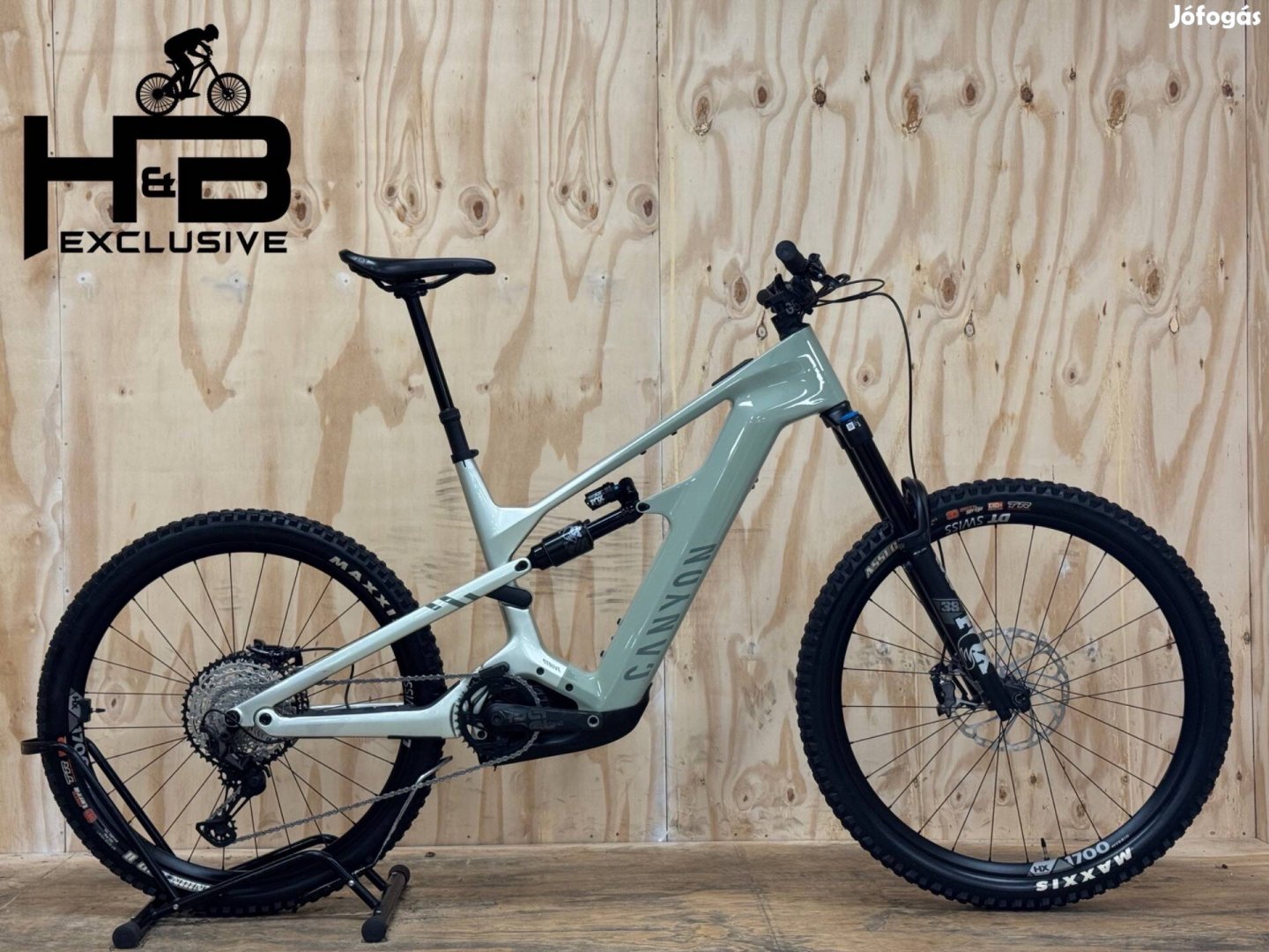 Canyon Strive:ON CFR Carbon elektromos hegyi kerékpár Shimano XT 2024