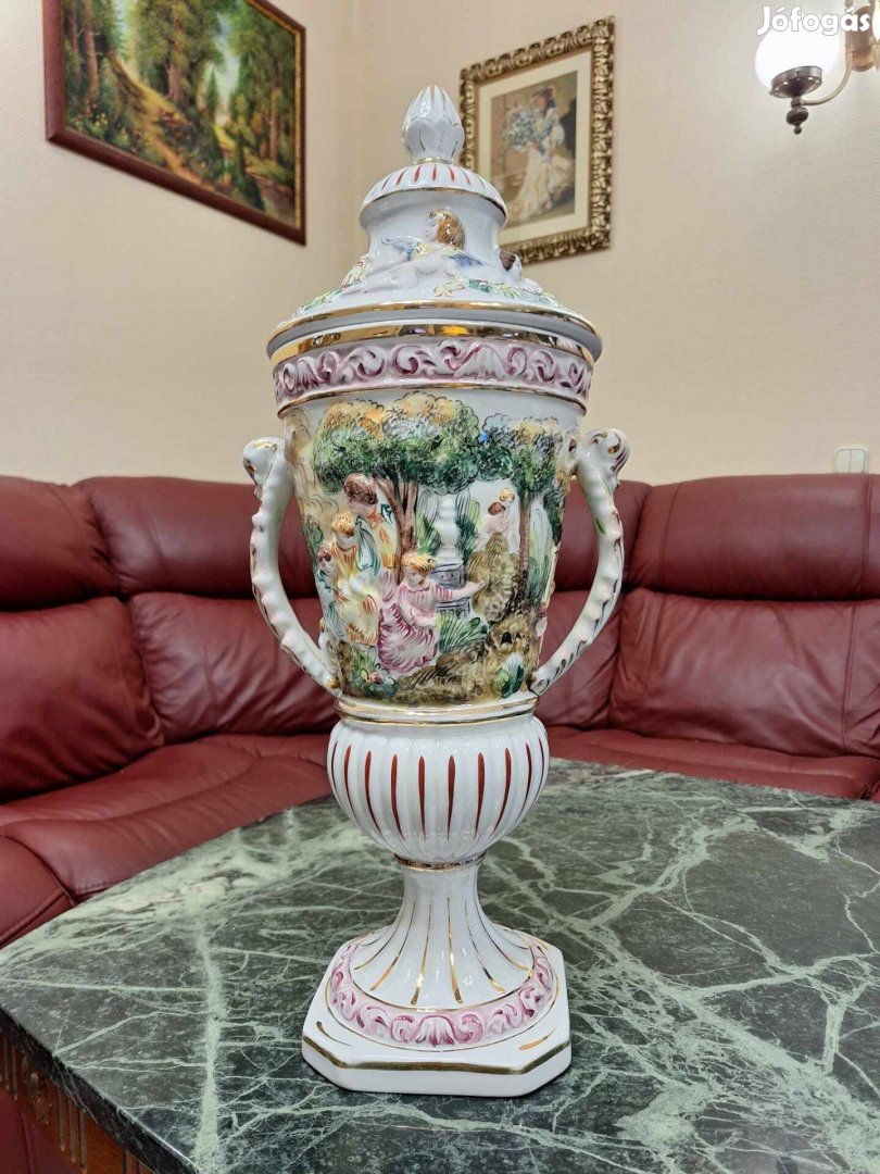 Capodimonte váza