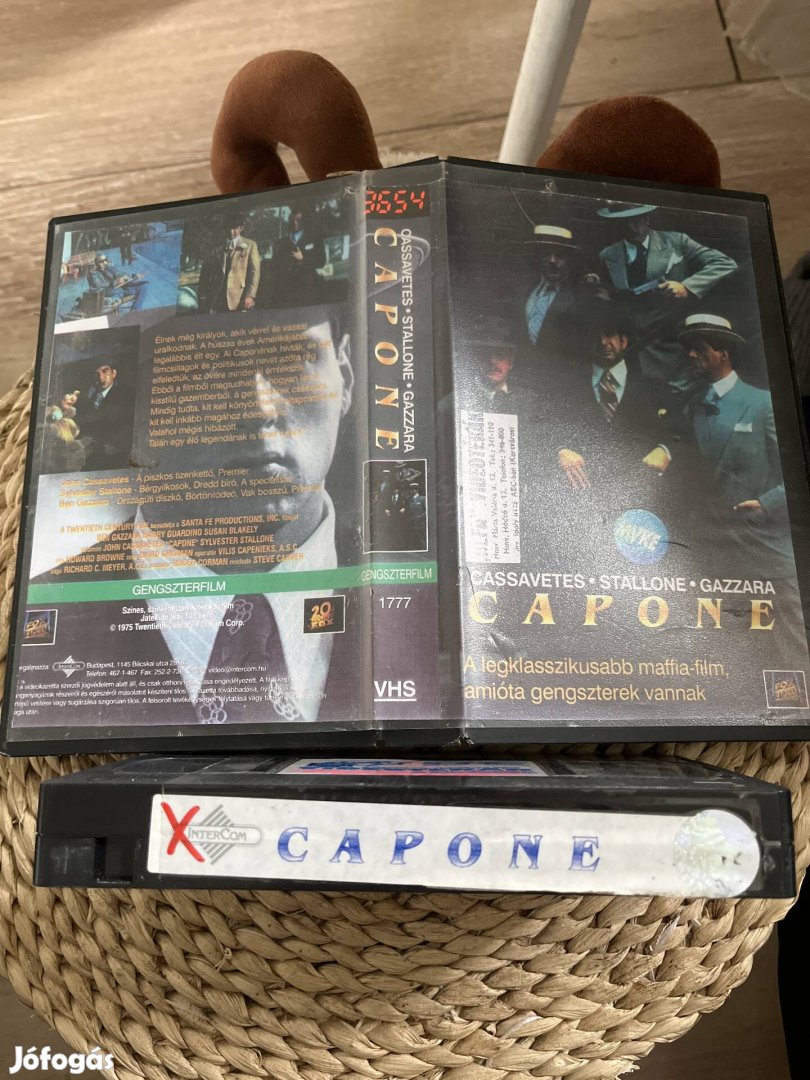 Capone vhs m.   