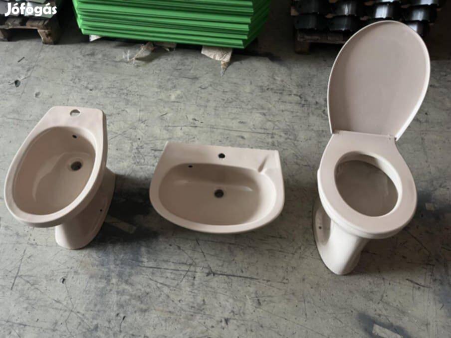 Cappuccino színű wc, bidé, mosdószett eladó