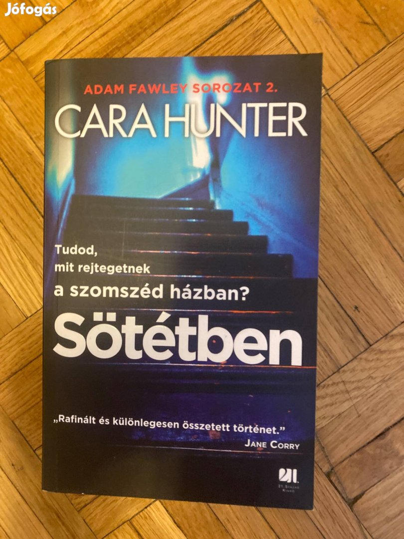 Cara Hunter sötétben