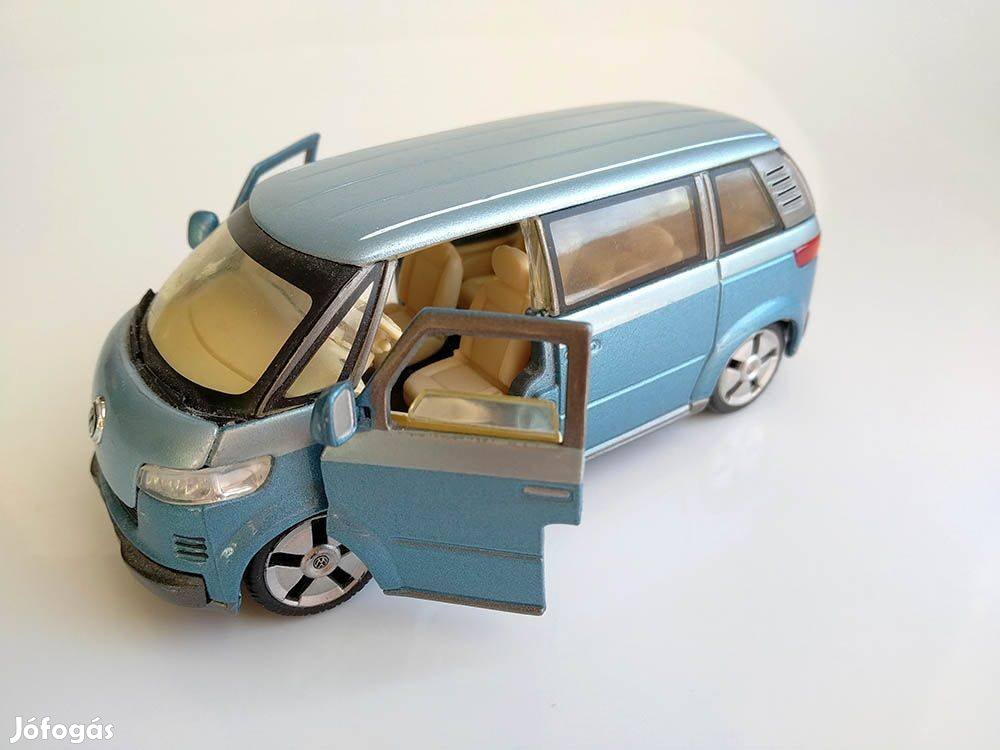 Cararama VW Microbus 2001 1/43-as méretben igényes beltérrel eladó