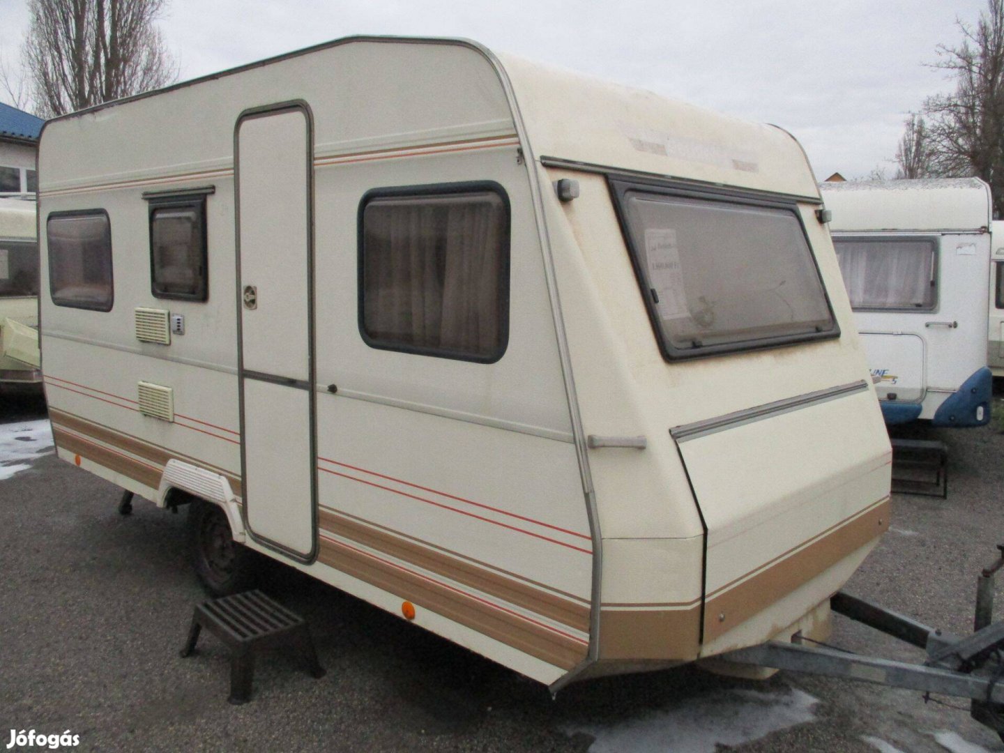 Caravelair 340 műszakis lakókocsi eladó Szavatol Kft Vác
