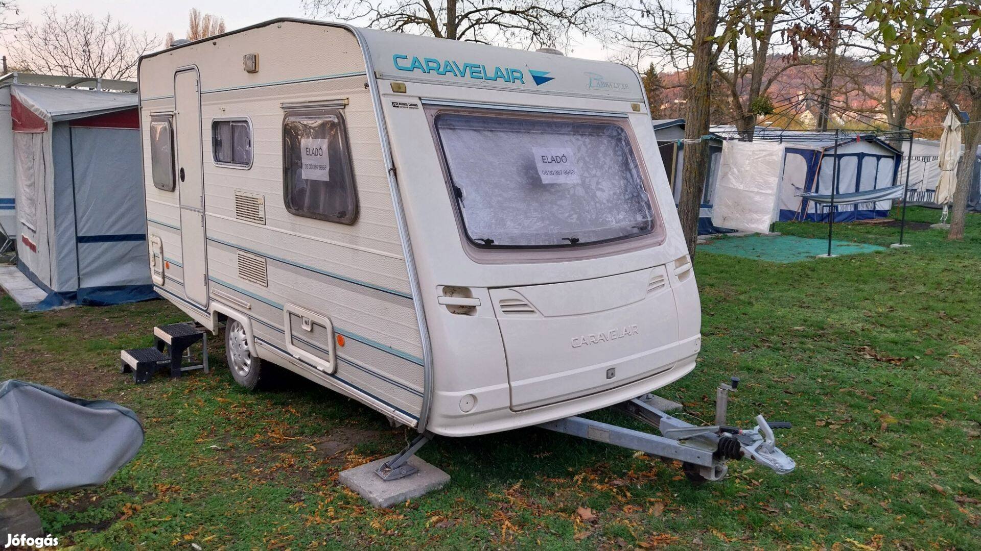 Caravelair Bamba Luxe 395 lakókocsi klímával, zárt elősátorral