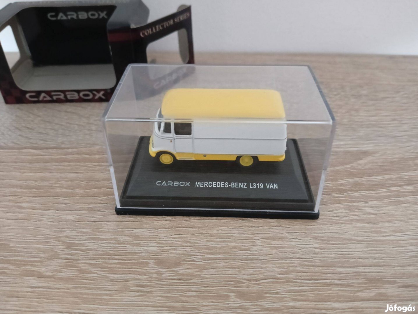 Carbox Mercedes L319 Van