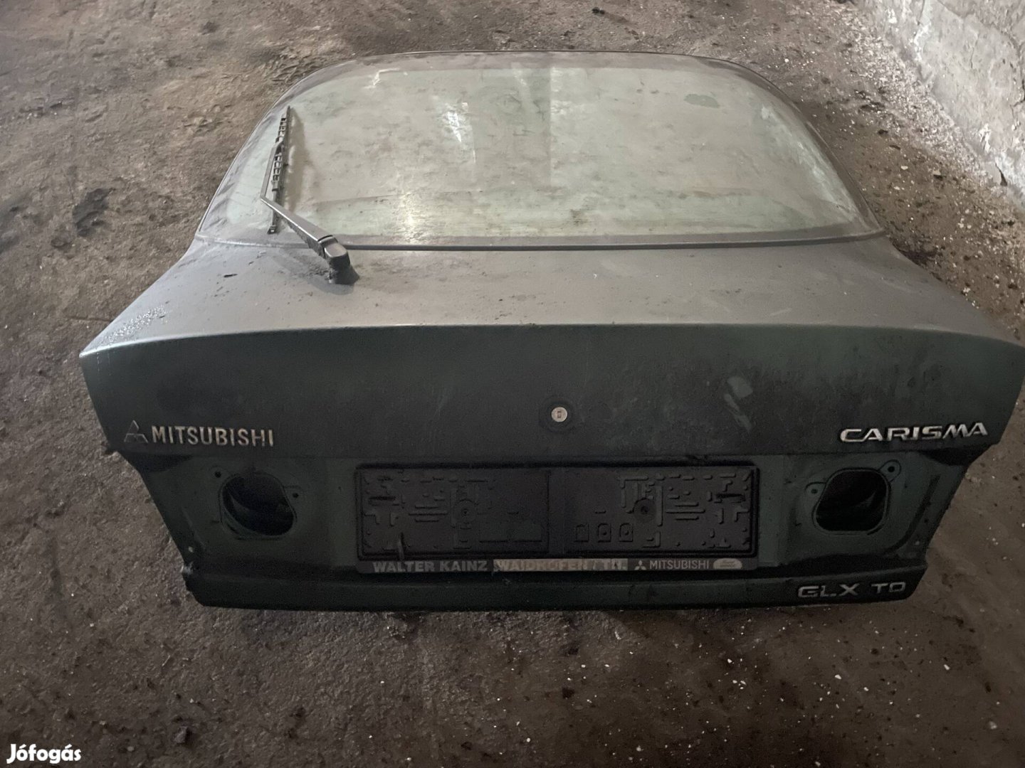 Carisma csomagtér ajtó