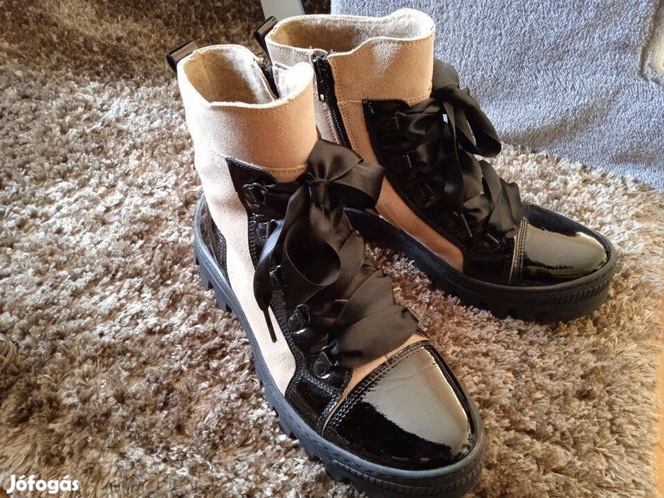 Carla Ricci bakancs 38-as