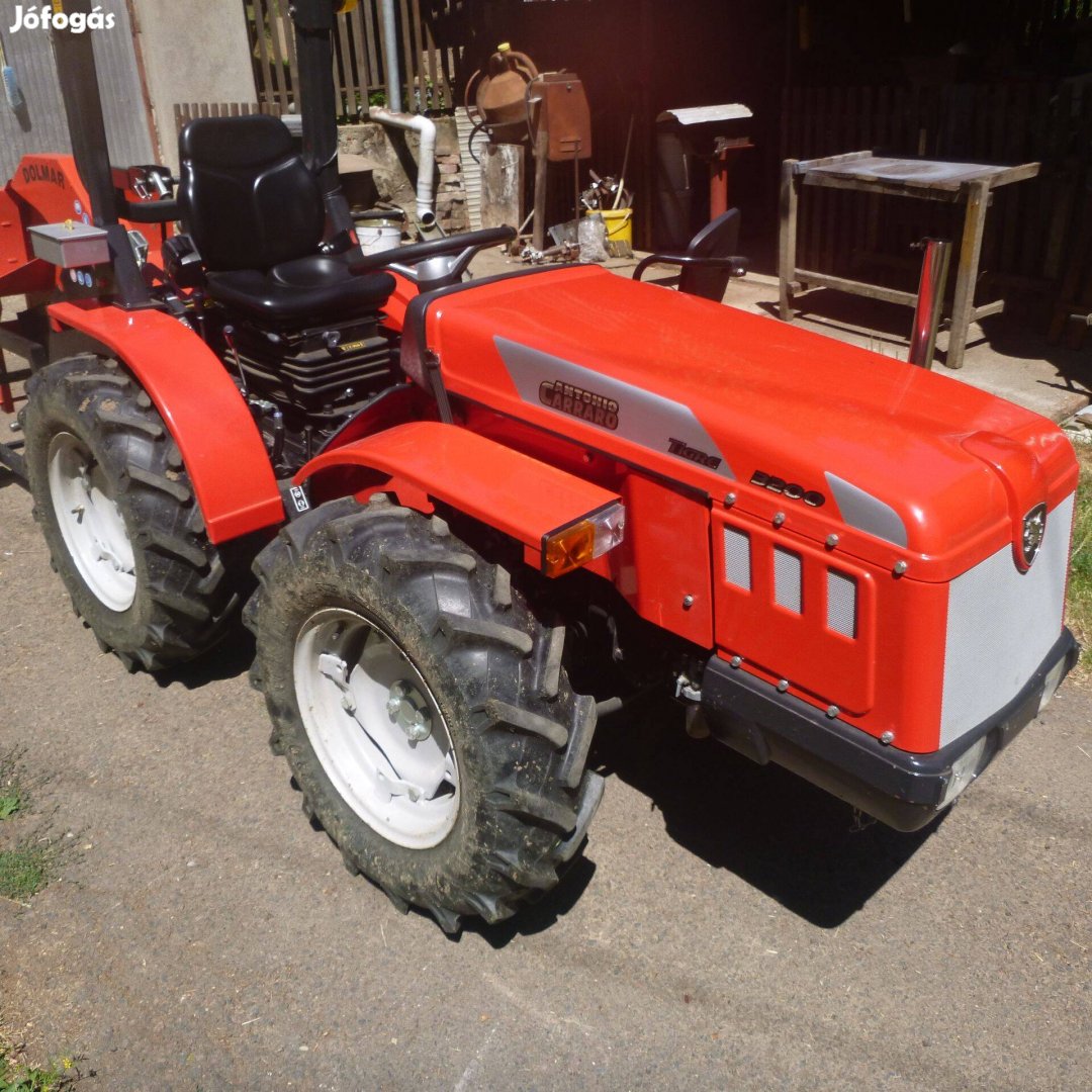 Carraro Tigre 3200 traktor munkaeszközökkel együtt eladó