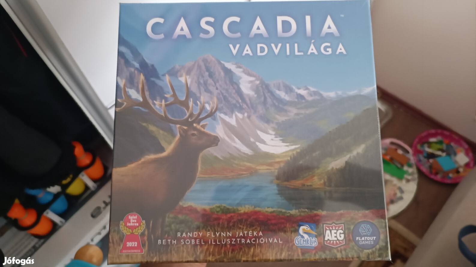 Cascadia vadvilága bontatlan társasjáték