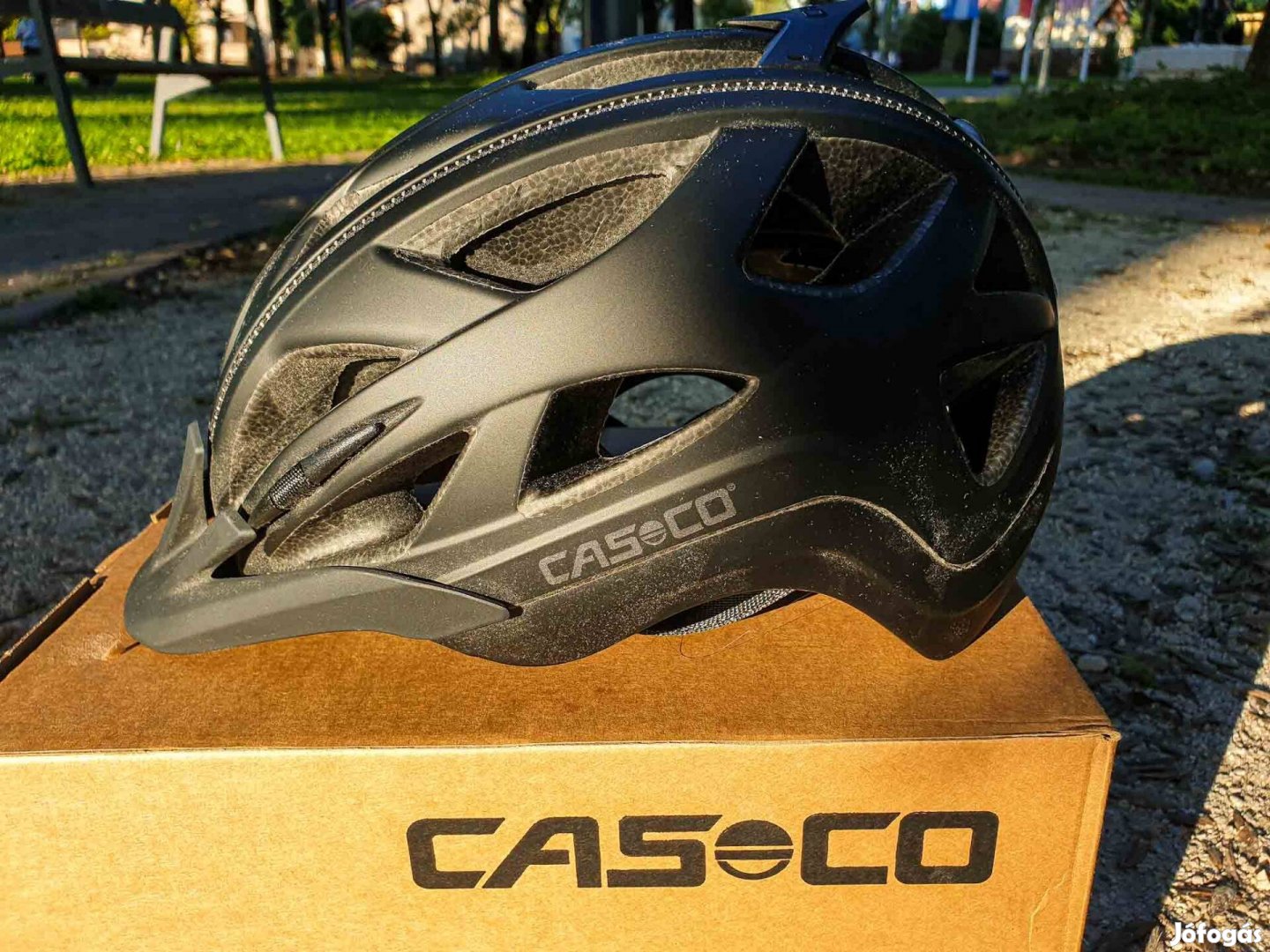 Casco Activ 2 típusú fekete kerékpár bukósisak, újszerű állapot