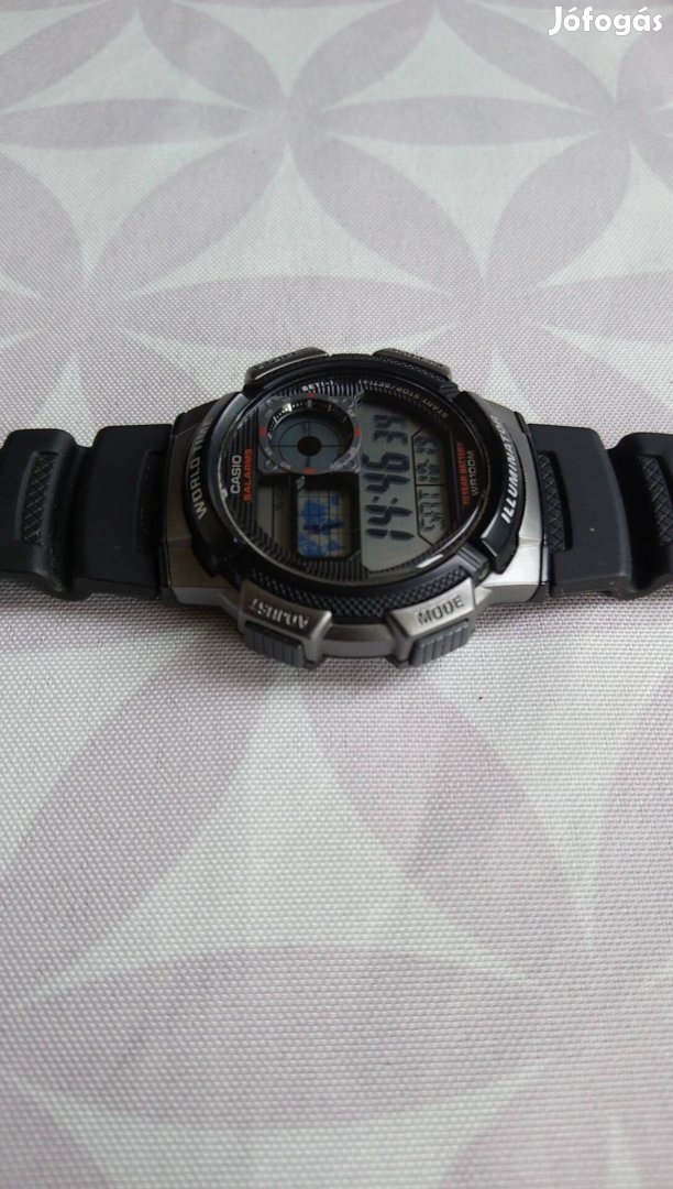 Casio AE1000W vízálló Quartz óra