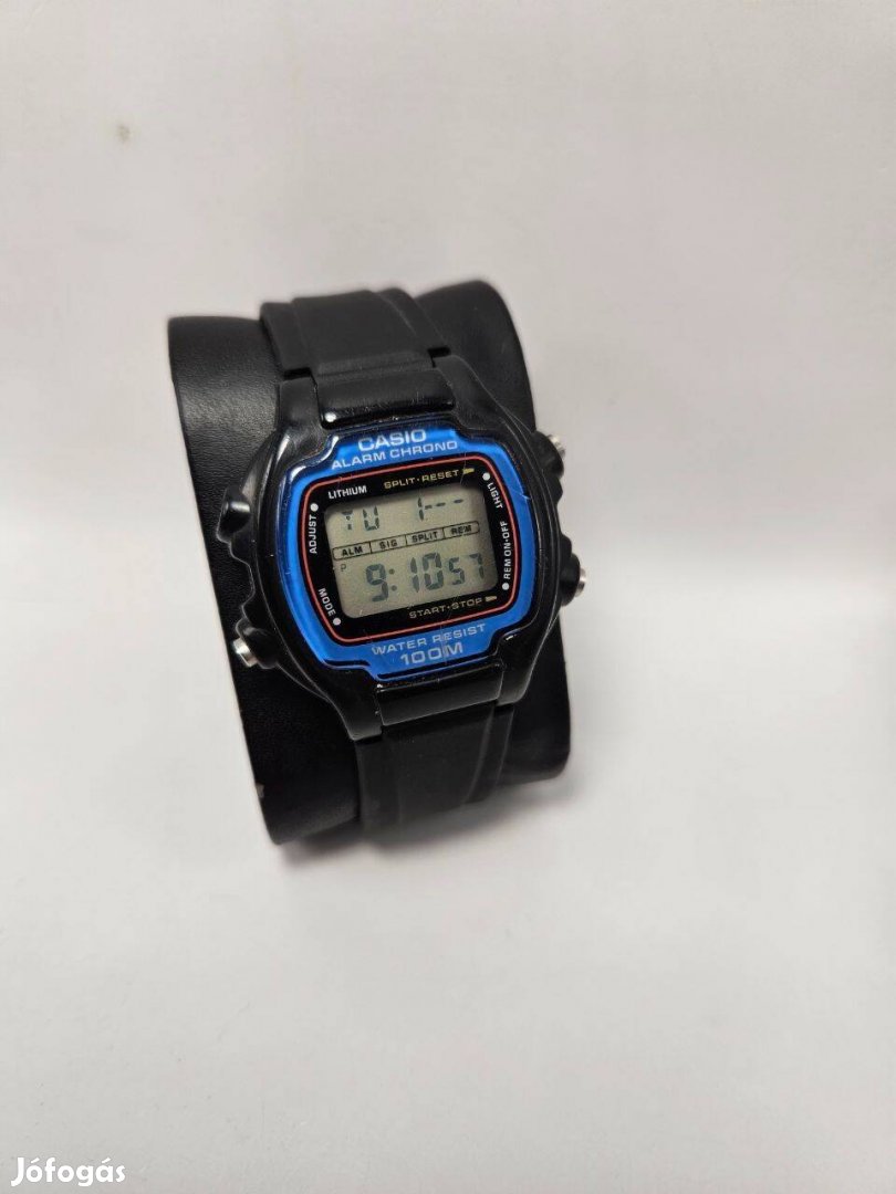 Casio Alarm Chrono Digitális szép Quartz retro karóra