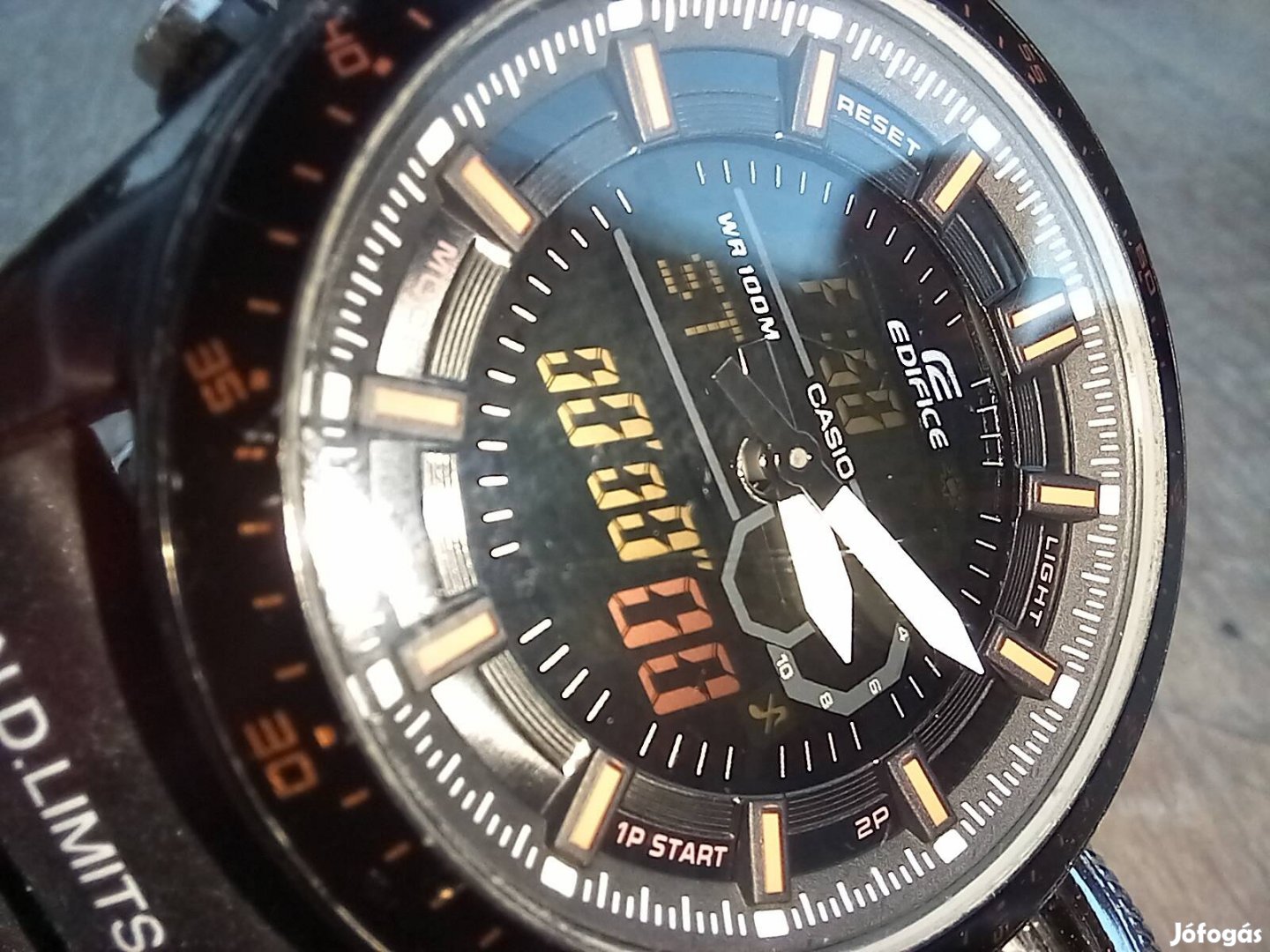 Casio Edifice EFA132PB-1A használt állapotban eladó 