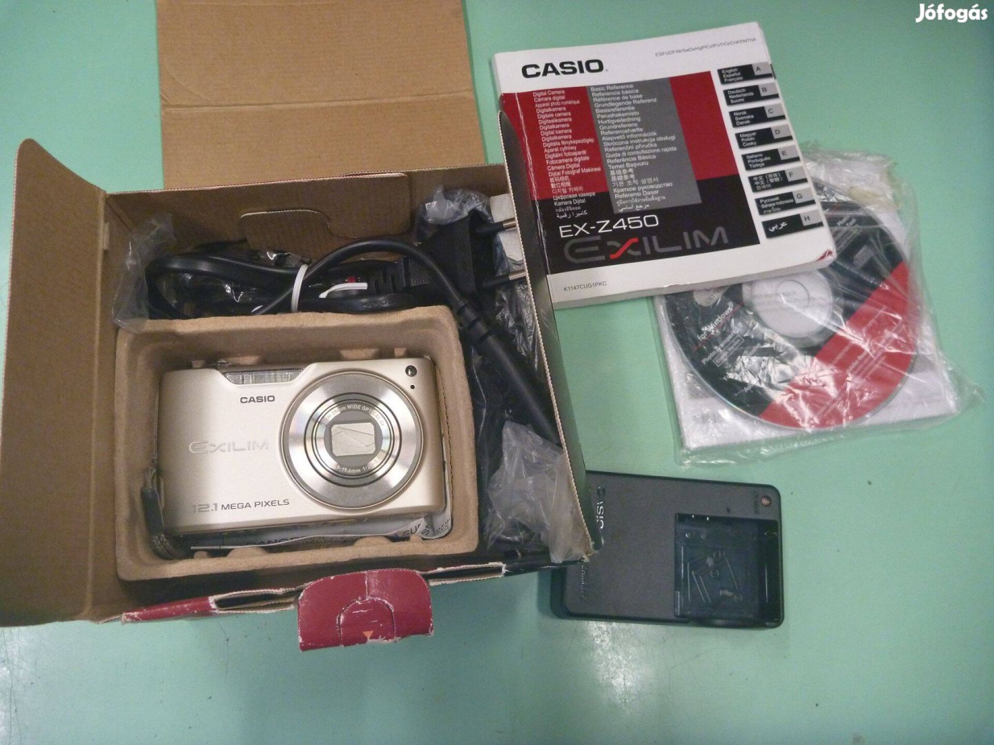 Casio Exilim digitális fényképezőgép EX-Z450 12,1MP 4X zoom