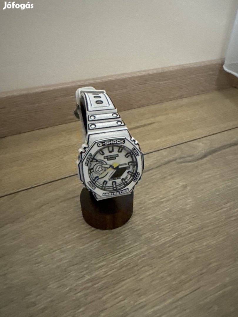 Casio G-Shock Manga fehér GA-2100MNG-7Ajr