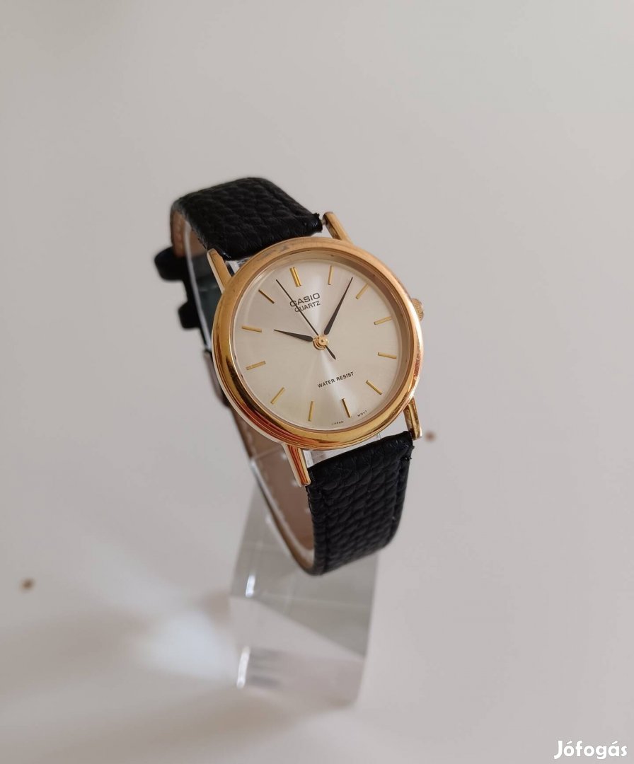 Casio MTP-1095 karóra 