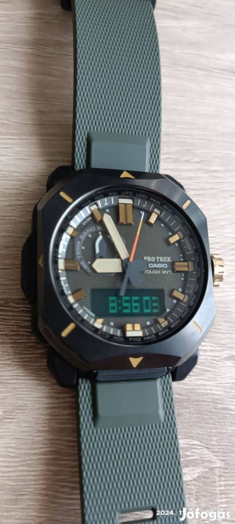 Casio Pro-Trek Premium