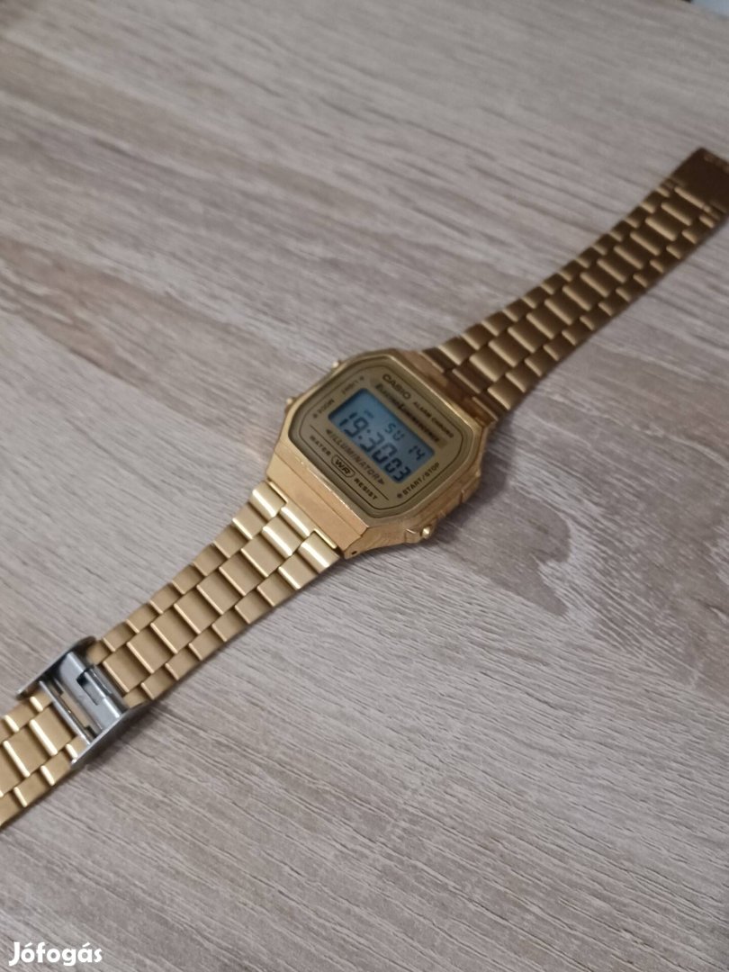 Casio Vintage unisex arany óra