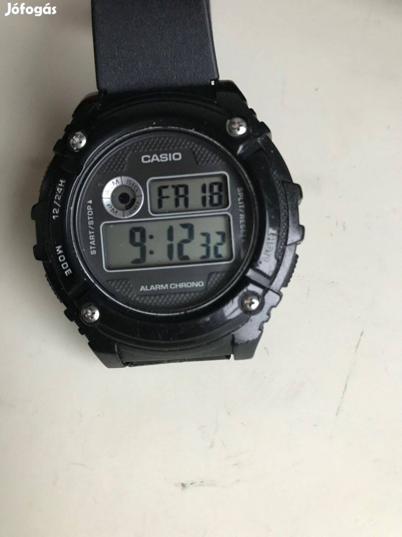 Casio W216H karóra!