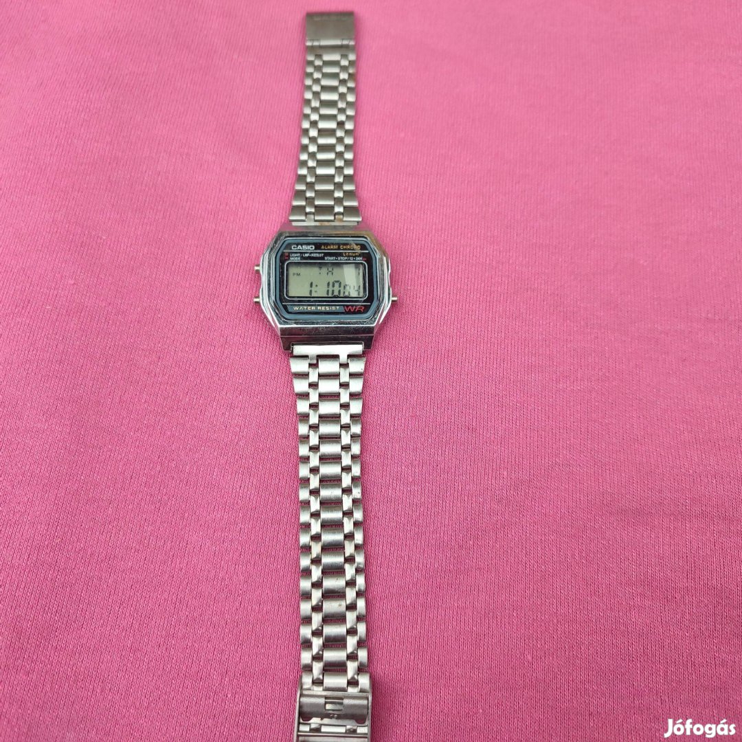 Casio retró karóra