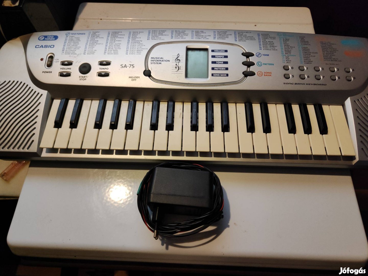 Casio szintetizator