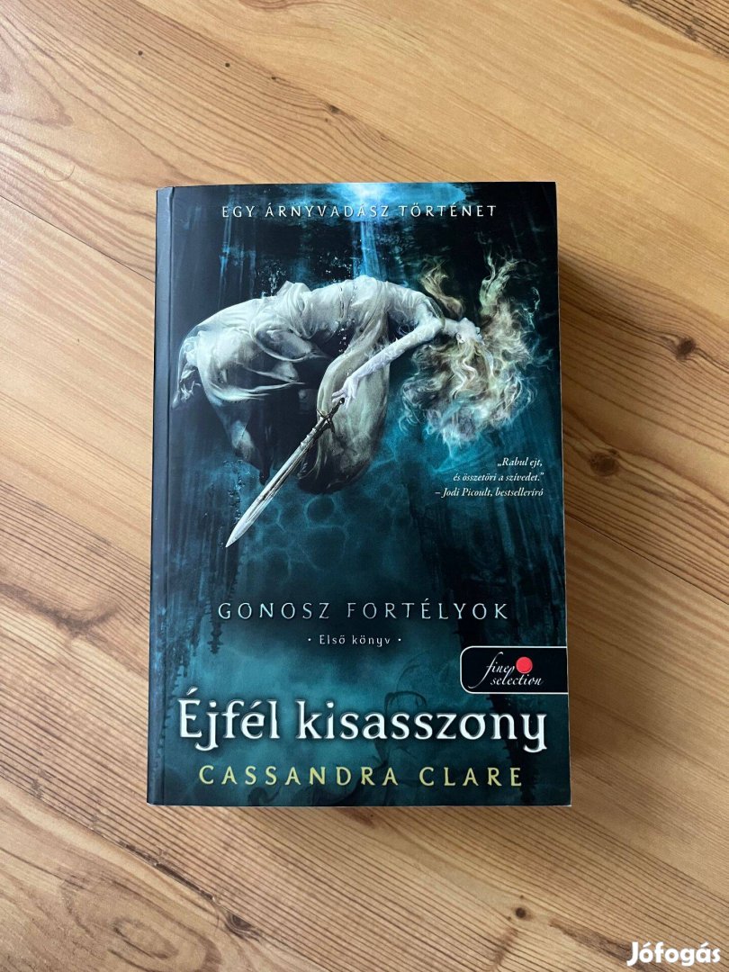 Cassandra Clare - Éjfél kisasszony