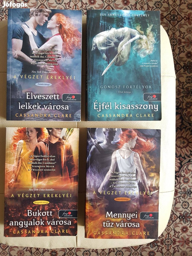 Cassandra Clare sorozat 4 db regény könyv Együtt 15500Ft