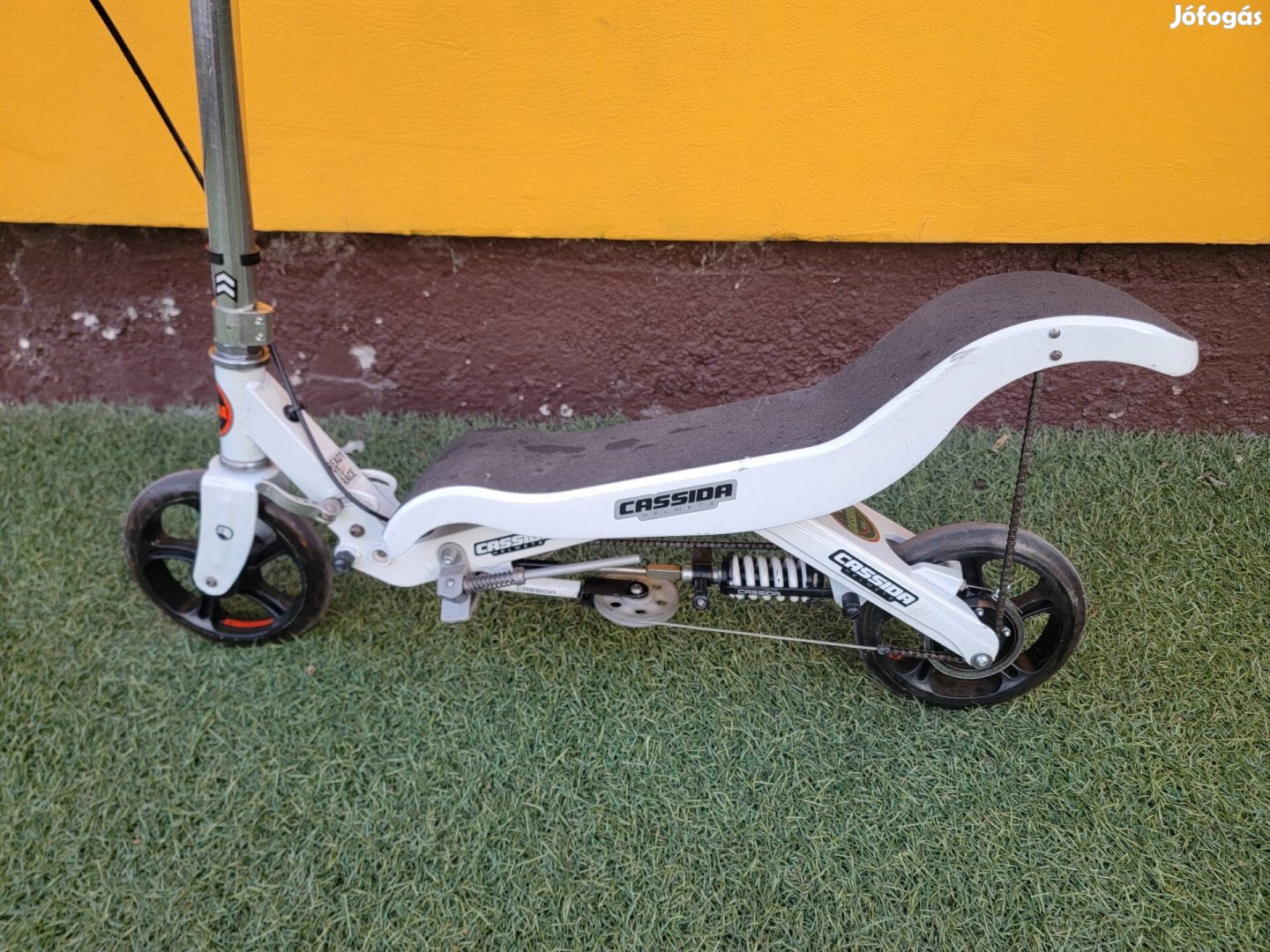 Cassida Helmets Roller Space Scooter normál és extrém roller egyben el