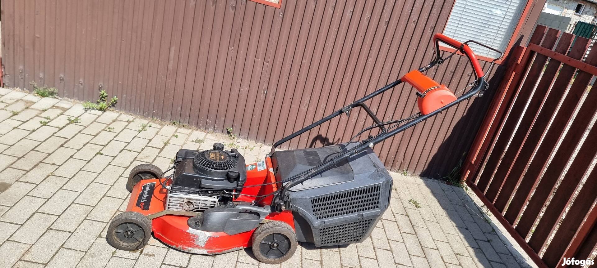 Castelgarden Briggs&Stratton Quantum aluházas önjáró benzines fűnyíró