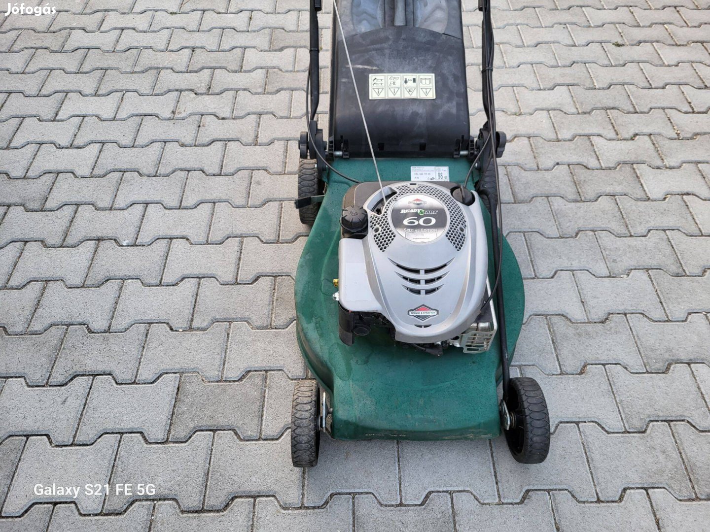 Castelgarden: Briggs motoros - 4 sebességes - önjáró + gyűjtős fűnyíró