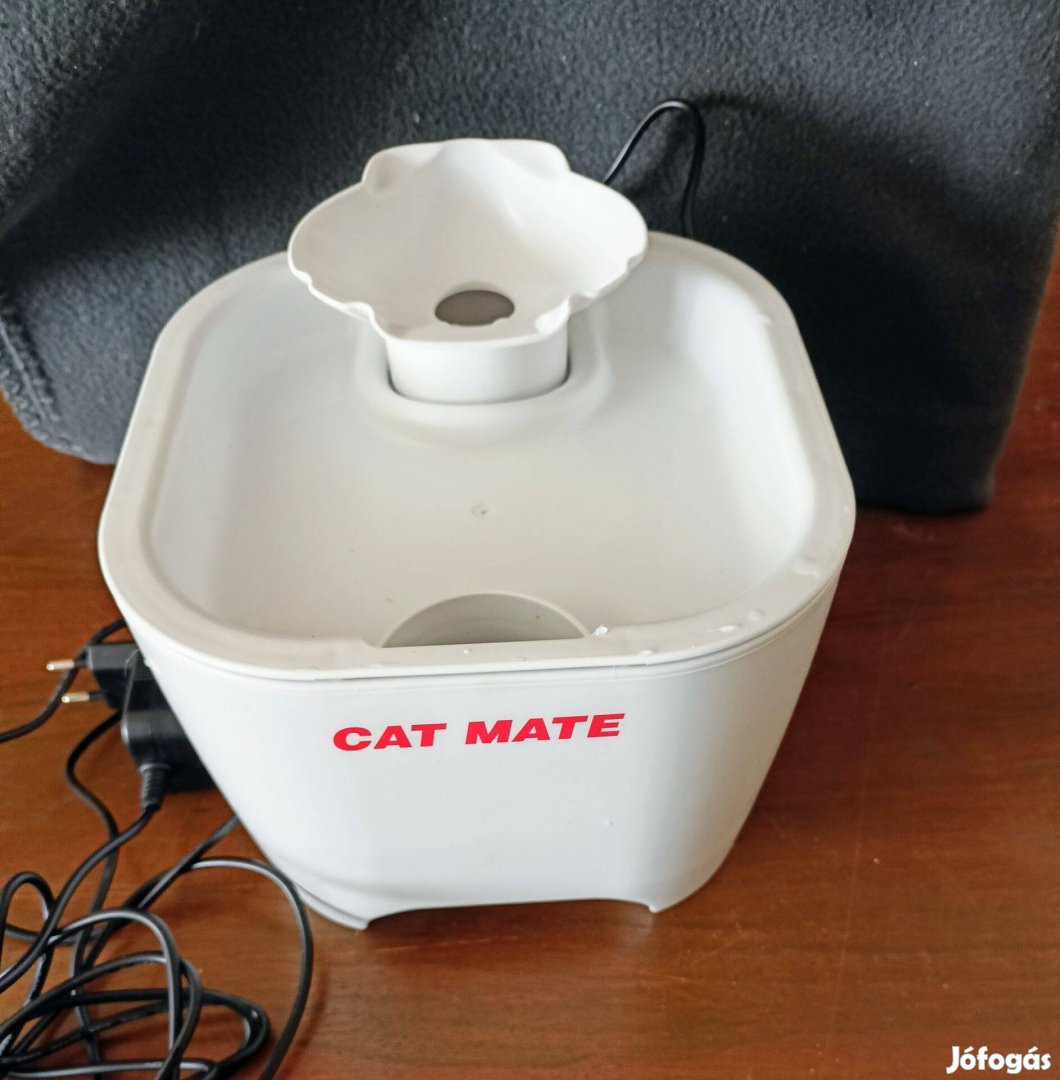 Cat Mate itató kút macskának eladó