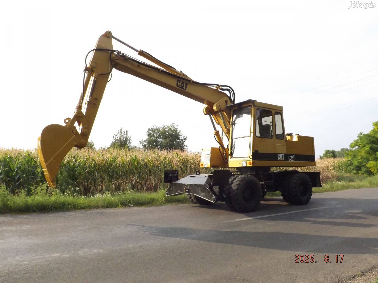 Caterpillar 212 B Ft Rendszámos, Műszakis