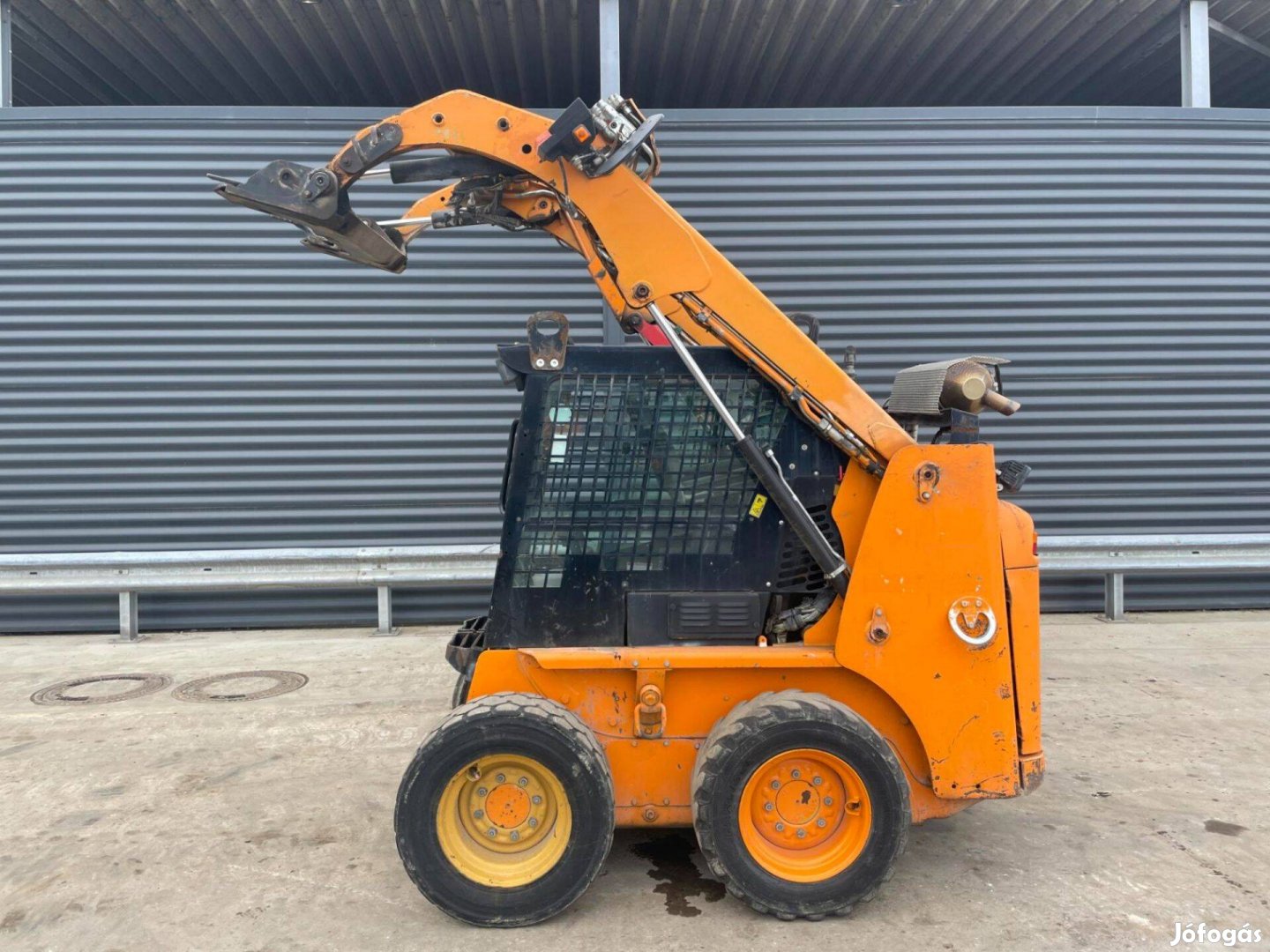 Caterpillar 226B / 4 150 üzemóra / Lízing 20%-tól